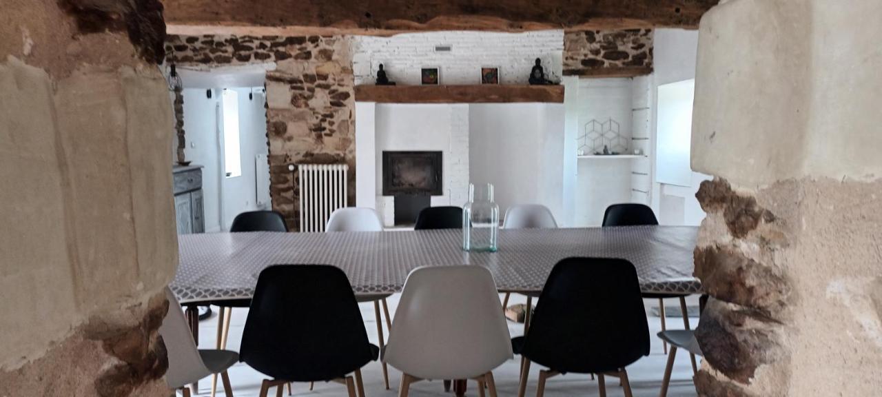 Maison De Campagne Seiches-sur-le-Loir Exterior photo